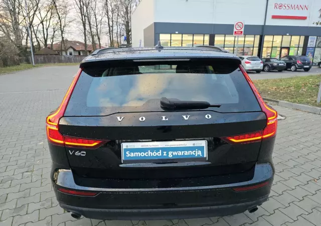 VOLVO V60 T4 Momentum