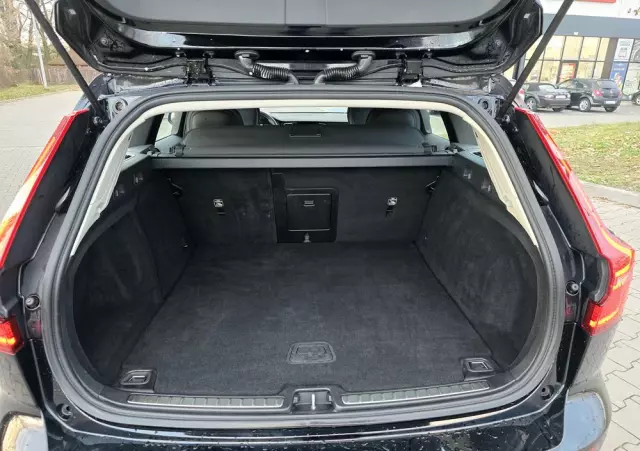 VOLVO V60 T4 Momentum