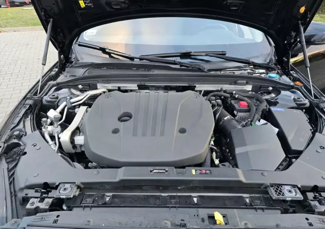 VOLVO V60 T4 Momentum