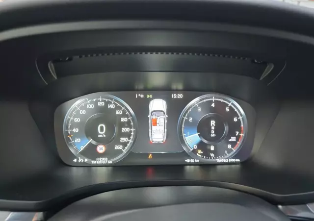 VOLVO V60 T4 Momentum
