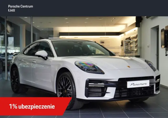PORSCHE Panamera 4