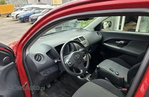 TOYOTA Urban Cruiser 