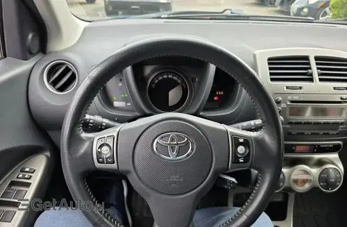 TOYOTA Urban Cruiser 