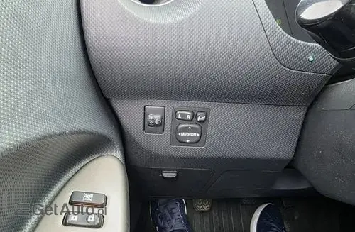 TOYOTA Urban Cruiser 