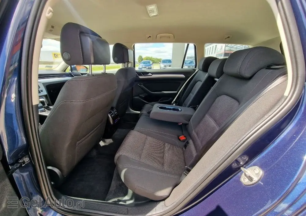 VOLKSWAGEN Passat Variant 