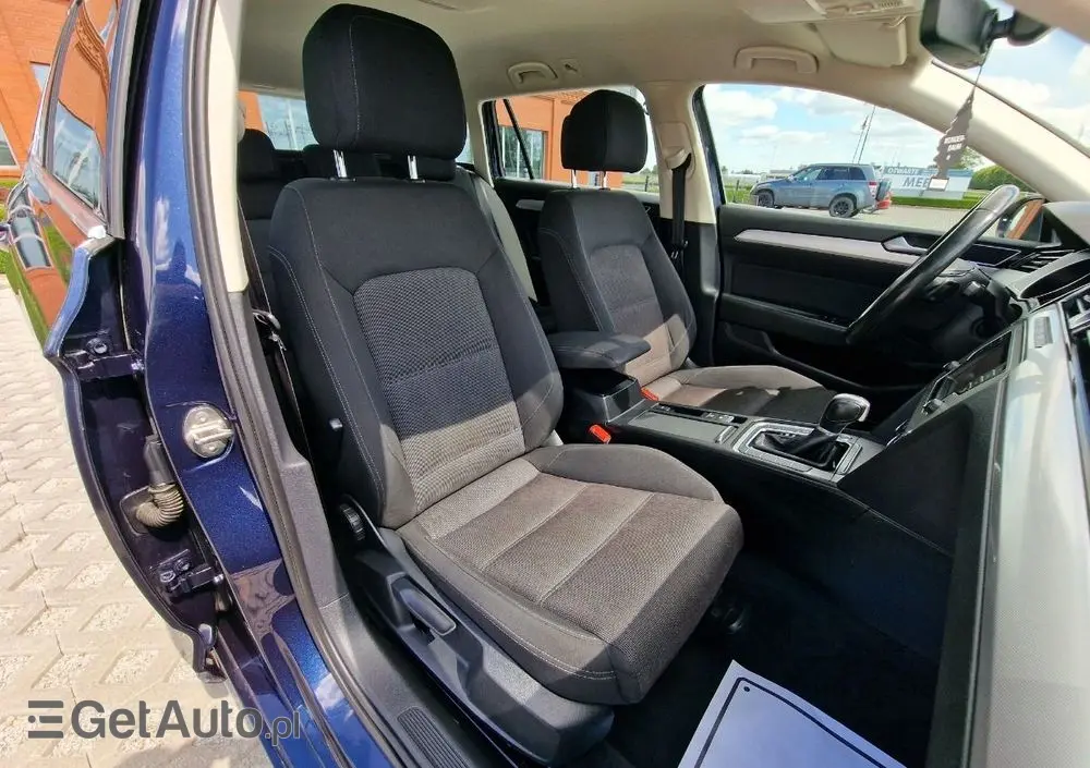 VOLKSWAGEN Passat Variant 