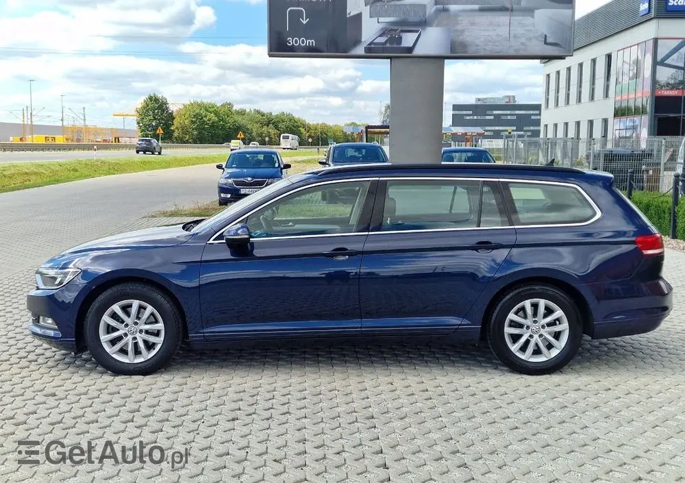 VOLKSWAGEN Passat Variant 