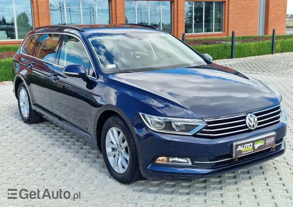 VOLKSWAGEN Passat Variant 