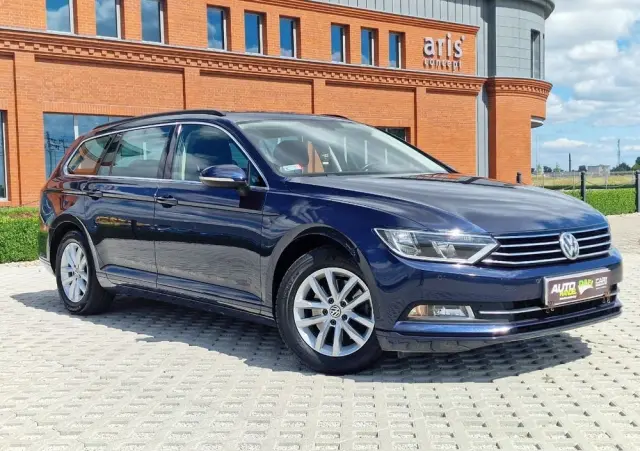VOLKSWAGEN Passat Variant 