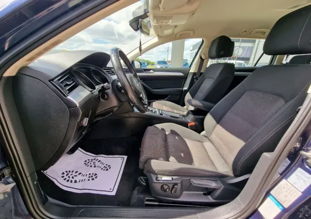 VOLKSWAGEN Passat Variant 