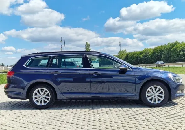 VOLKSWAGEN Passat Variant 