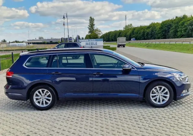 VOLKSWAGEN Passat Variant 