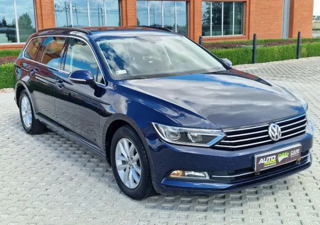 VOLKSWAGEN Passat Variant 