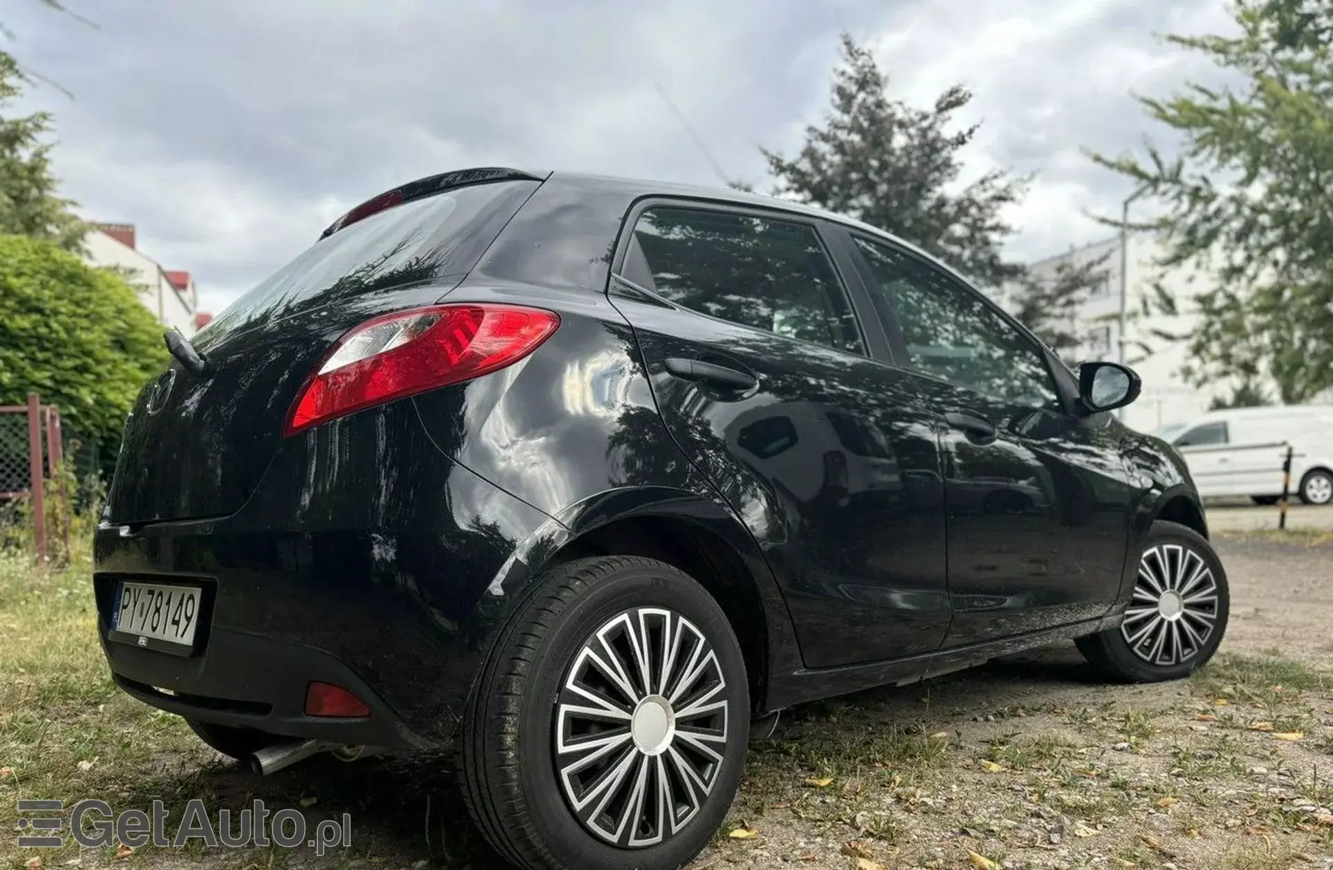 MAZDA 2 