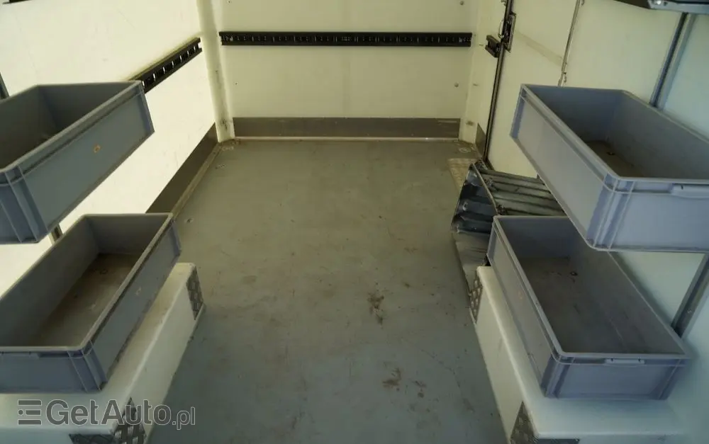 RENAULT MASTER / IZOTERMA / KONTENER / WINDA DHOLLANDIA / SPROWADZONY 