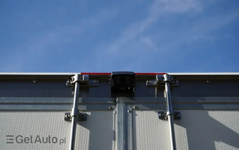 RENAULT MASTER / IZOTERMA / KONTENER / WINDA DHOLLANDIA / SPROWADZONY 