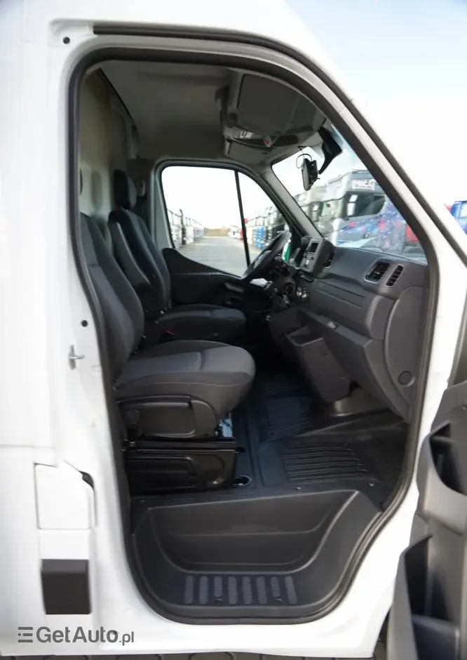 RENAULT MASTER / IZOTERMA / KONTENER / WINDA DHOLLANDIA / SPROWADZONY 