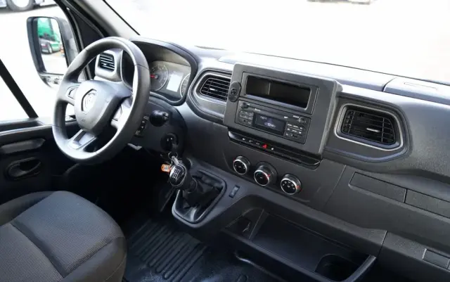 RENAULT MASTER / IZOTERMA / KONTENER / WINDA DHOLLANDIA / SPROWADZONY 