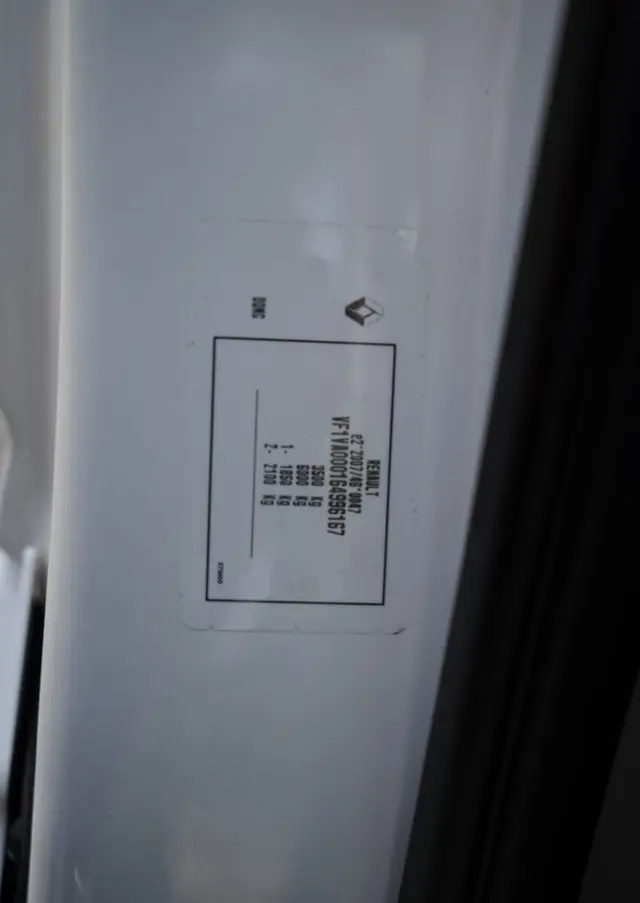 RENAULT MASTER / IZOTERMA / KONTENER / WINDA DHOLLANDIA / SPROWADZONY 