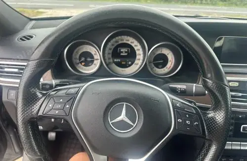 MERCEDES-BENZ Klasa E 
