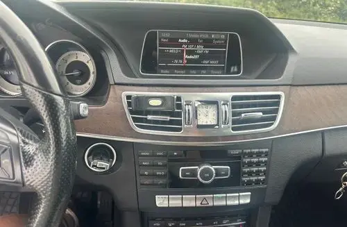 MERCEDES-BENZ Klasa E 