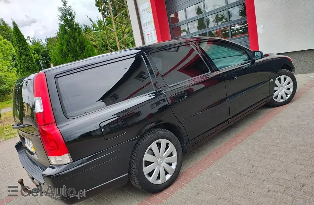 VOLVO V70 