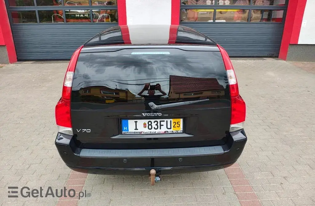 VOLVO V70 