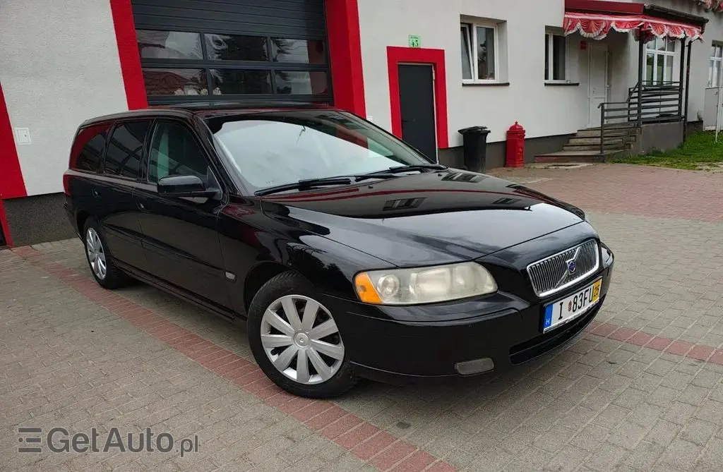 VOLVO V70 