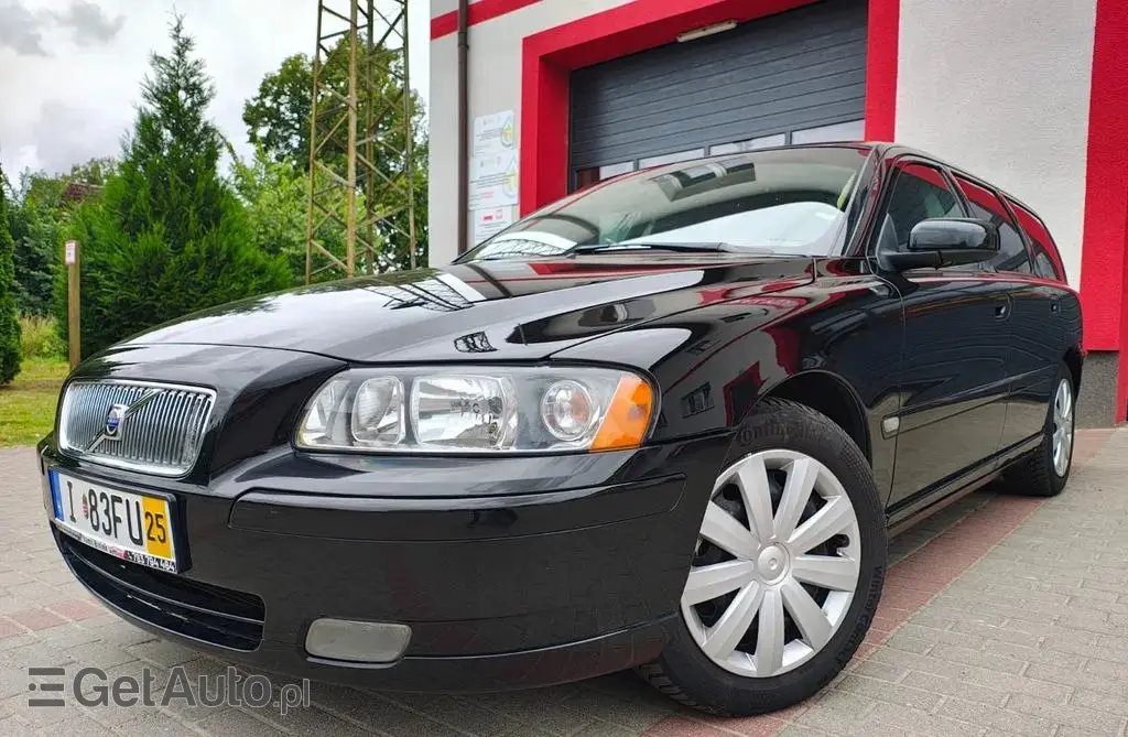 VOLVO V70 