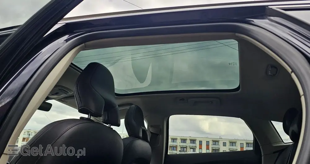 VOLVO V40 Cross Country D2 Summum