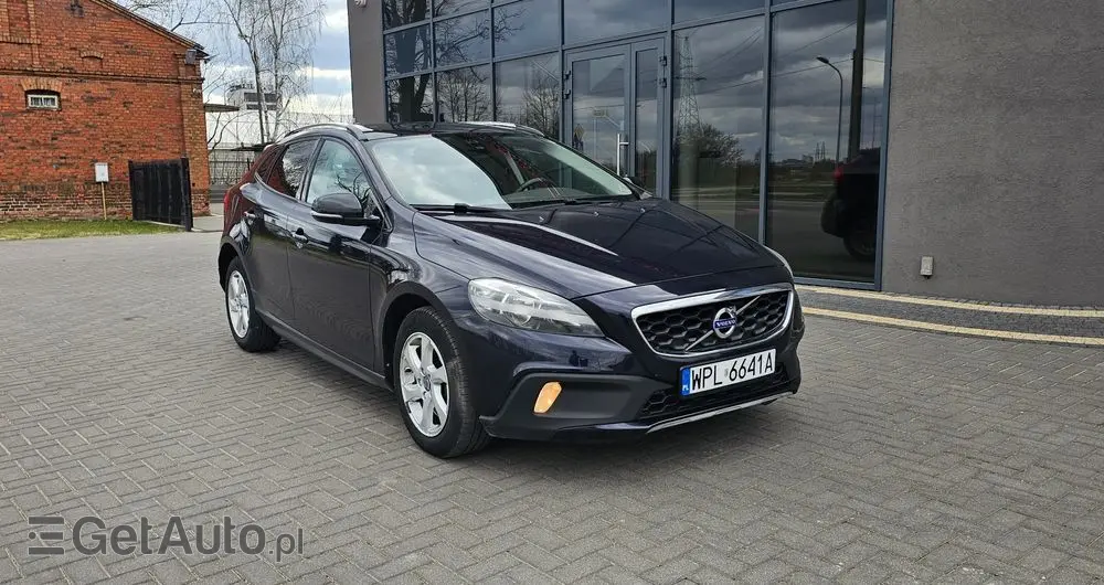 VOLVO V40 Cross Country D2 Summum