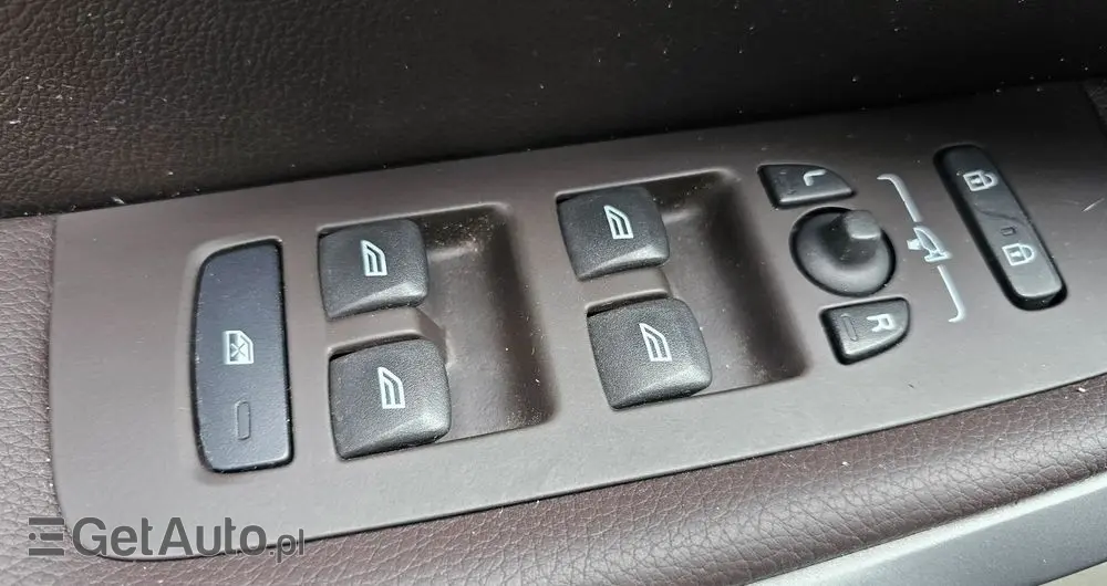 VOLVO V40 Cross Country D2 Summum