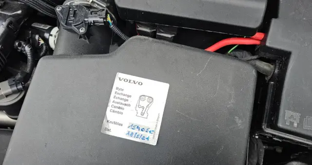 VOLVO V40 Cross Country D2 Summum