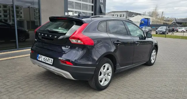 VOLVO V40 Cross Country D2 Summum