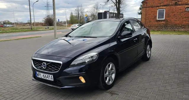 VOLVO V40 Cross Country D2 Summum