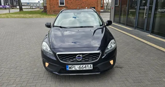 VOLVO V40 Cross Country D2 Summum