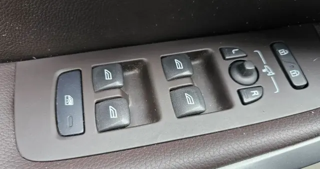 VOLVO V40 Cross Country D2 Summum