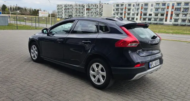 VOLVO V40 Cross Country D2 Summum