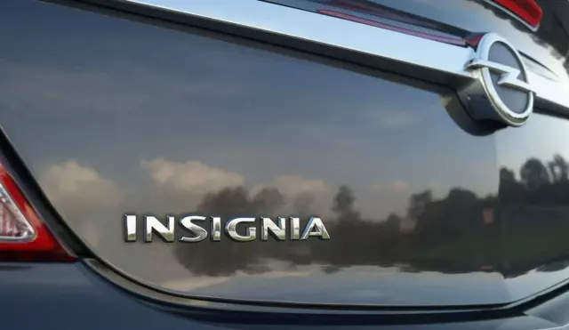 OPEL Insignia 