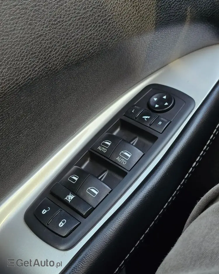 FIAT Freemont 2.0 Multijet 16V DPF Automatik Allrad Black Code