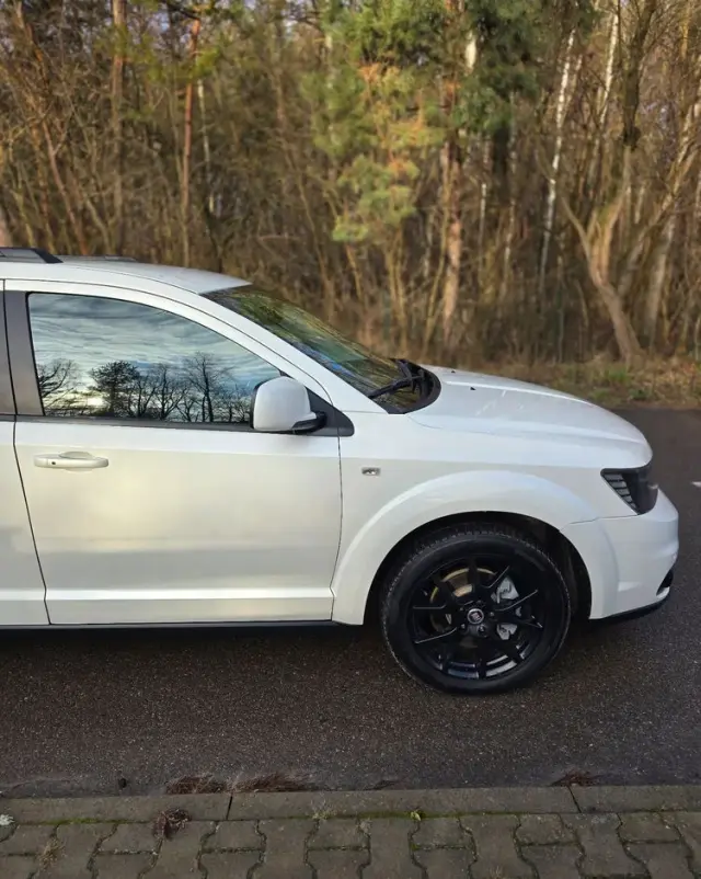 FIAT Freemont 2.0 Multijet 16V DPF Automatik Allrad Black Code