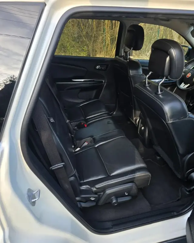 FIAT Freemont 2.0 Multijet 16V DPF Automatik Allrad Black Code