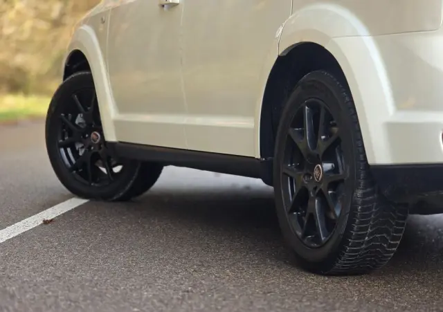 FIAT Freemont 2.0 Multijet 16V DPF Automatik Allrad Black Code