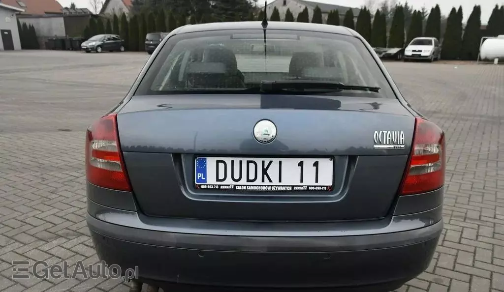 SKODA Octavia 