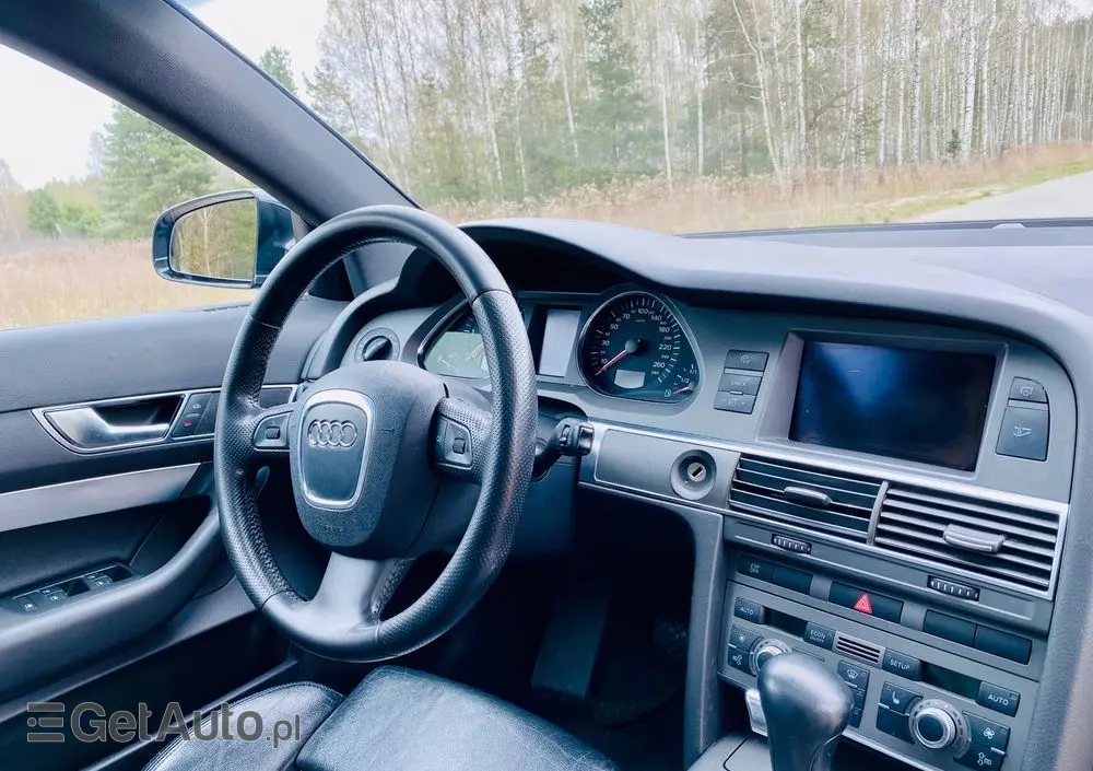 AUDI A6 Avant 3.0 TDI tiptronic quattro