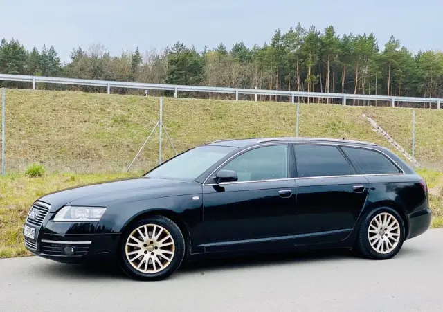 AUDI A6 Avant 3.0 TDI tiptronic quattro