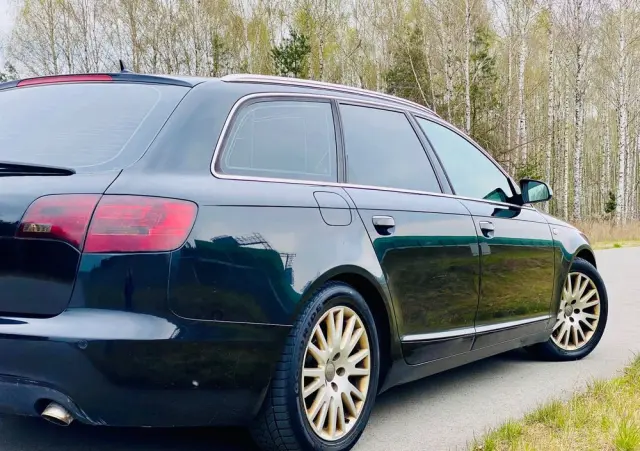 AUDI A6 Avant 3.0 TDI tiptronic quattro