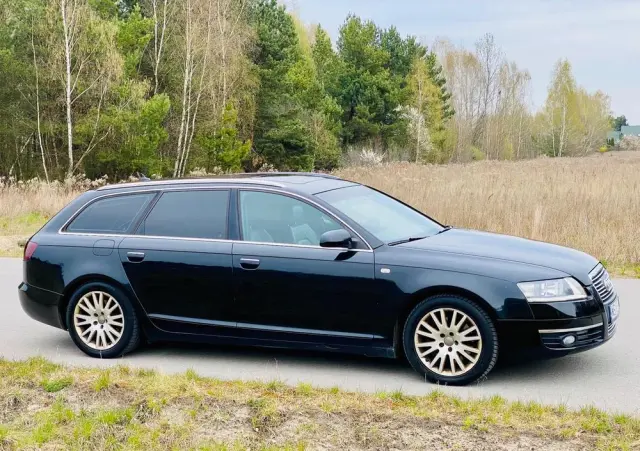 AUDI A6 Avant 3.0 TDI tiptronic quattro
