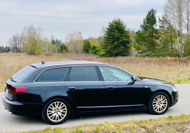 AUDI A6 Avant 3.0 TDI tiptronic quattro