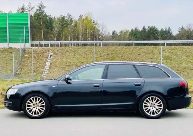 AUDI A6 Avant 3.0 TDI tiptronic quattro